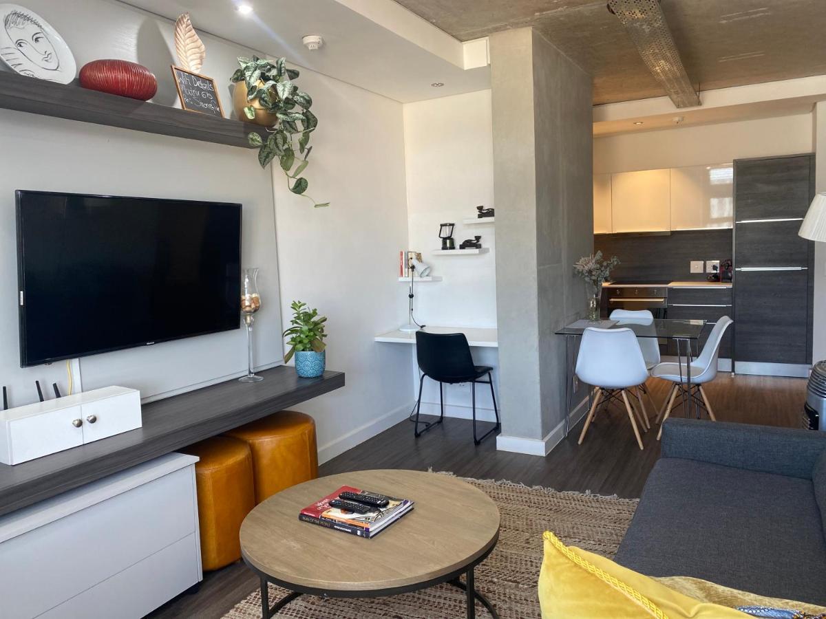 Six One Five At Matrix Apartman Fokváros Kültér fotó