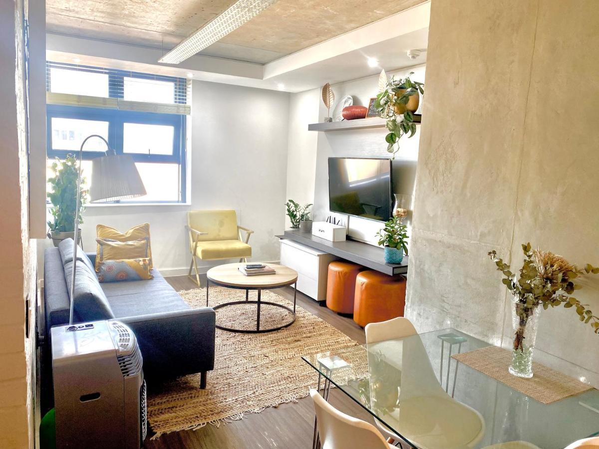 Six One Five At Matrix Apartman Fokváros Kültér fotó